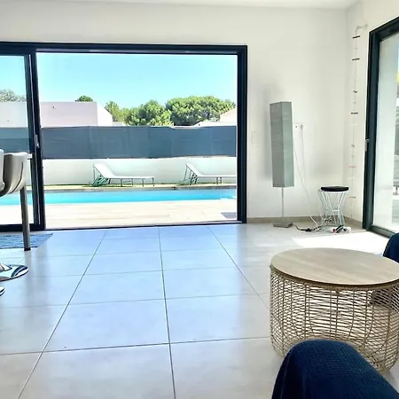 Moderne Avec Piscine Privee Pour 4 Pers Vakantiehuis