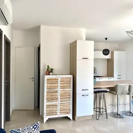 Moderne Avec Piscine Privee Pour 4 Pers Vakantiehuis *
