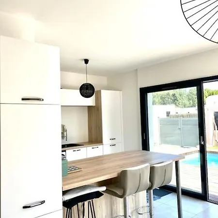 Moderne Avec Piscine Privee Pour 4 Pers Vakantiehuis Lecci